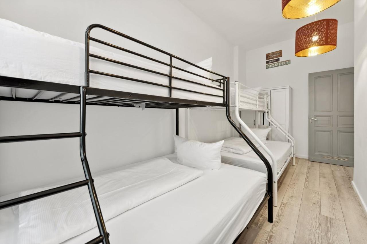 Sweet Central Tiny Apartment For 4 People Берлин Екстериор снимка