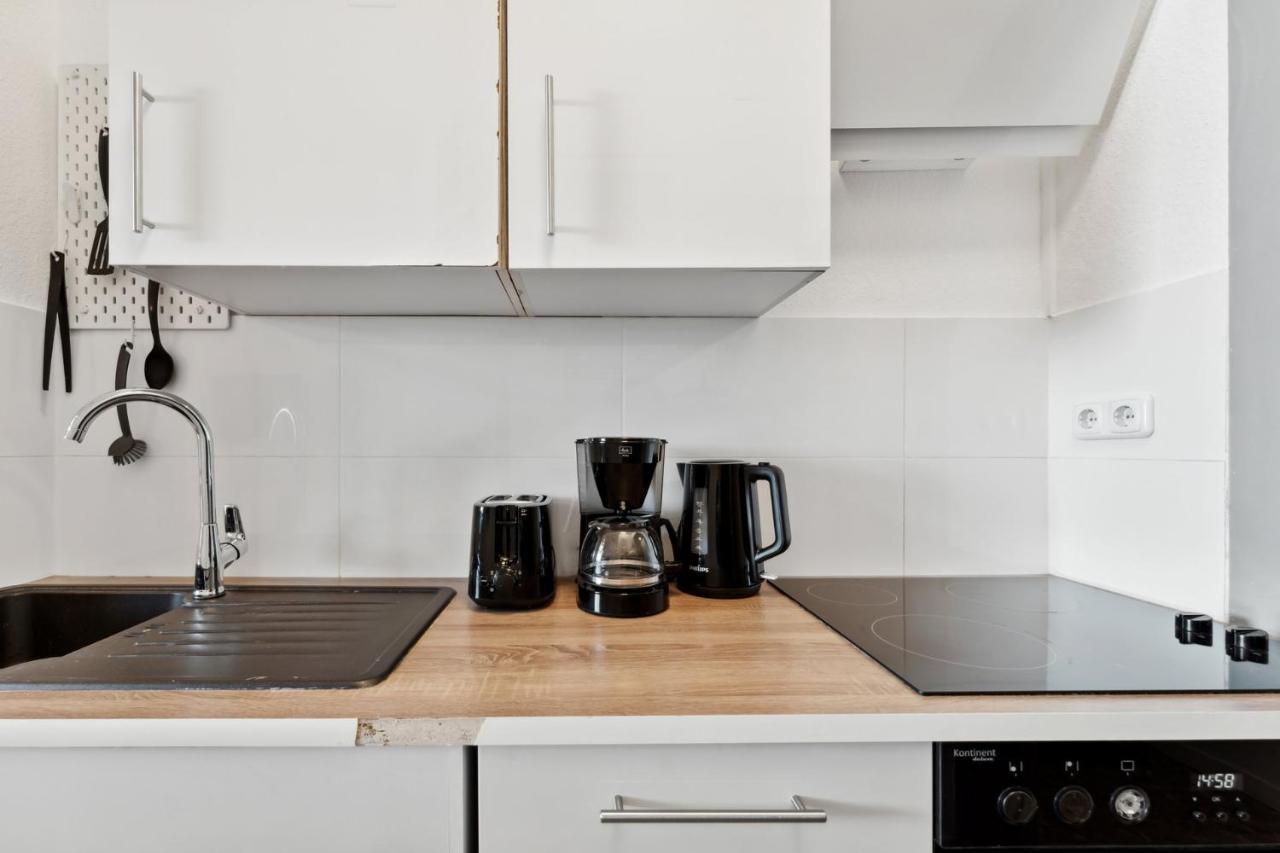 Sweet Central Tiny Apartment For 4 People Берлин Екстериор снимка