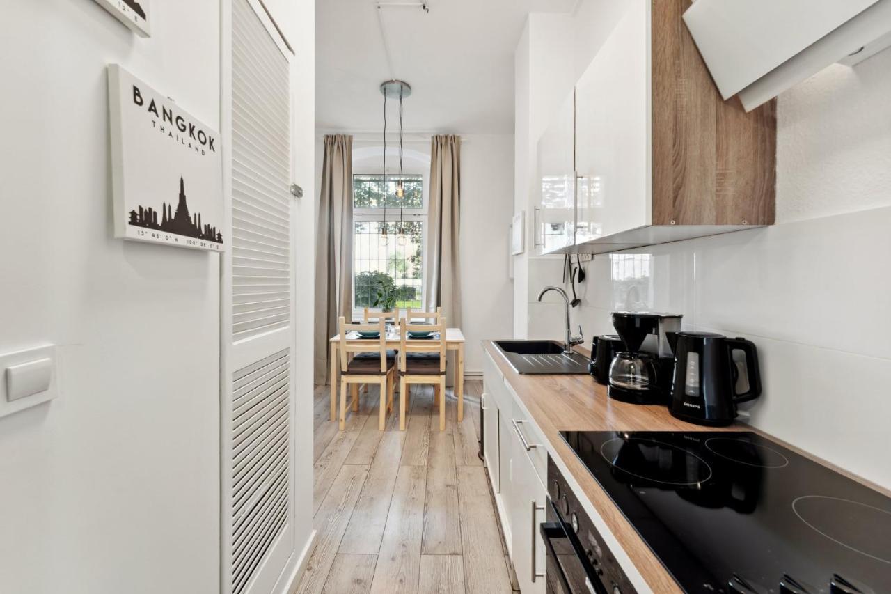 Sweet Central Tiny Apartment For 4 People Берлин Екстериор снимка